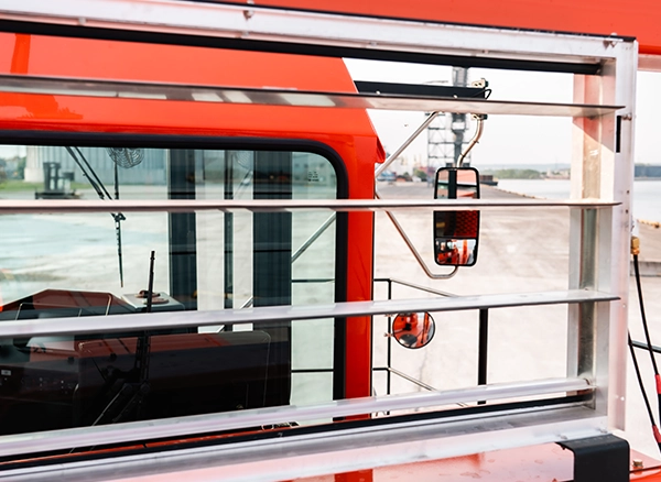 Fine details heavy machinery