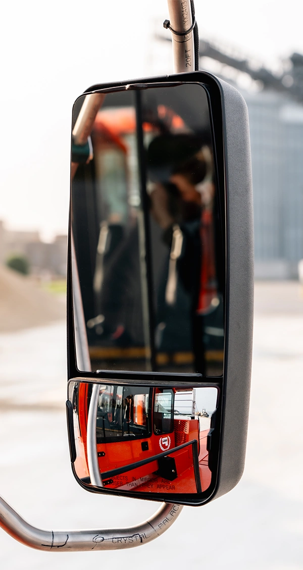 Heavy tires on a new Paling truck